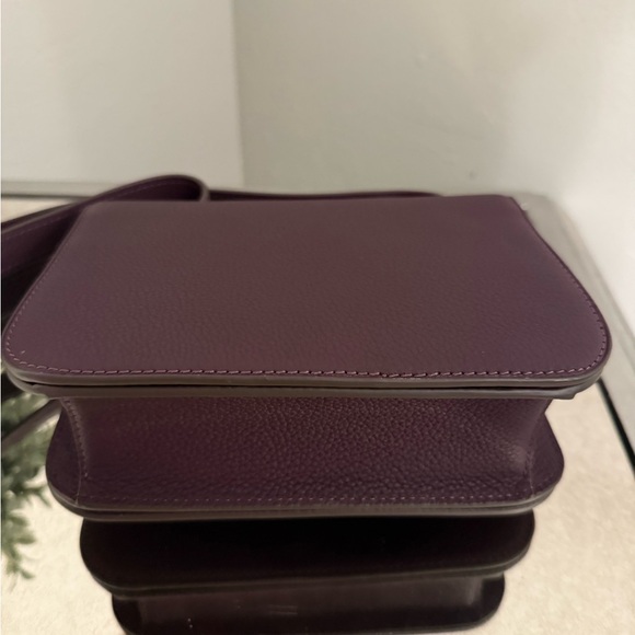 TORY BURCH ELEANOR PEBBLED SMALL CONVERTIBLE SHOULDER / CROSSBODY BAG - Picture 4 of 8